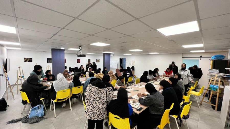 رهط : مركز رحى للفنون التشكيلية: تجسيد للإبداع والتنوع الفني